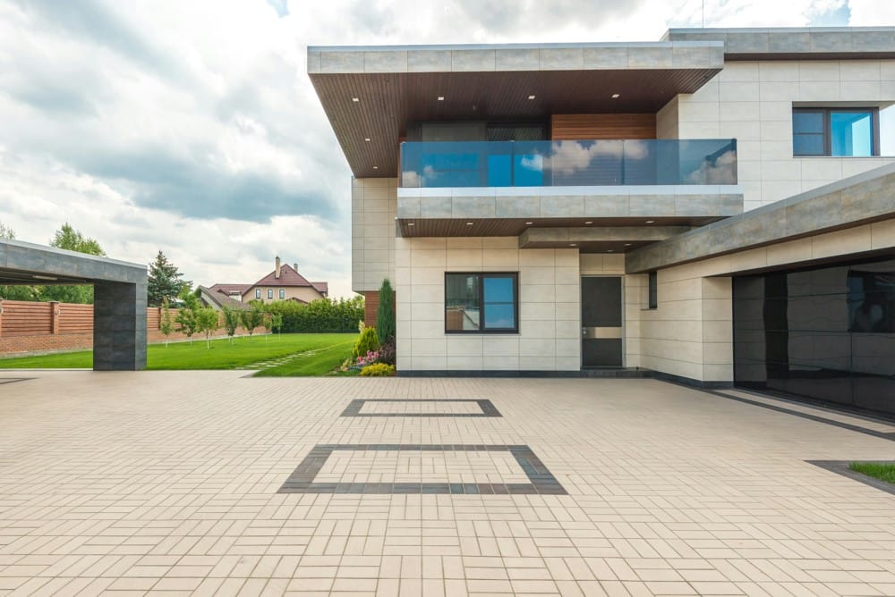 Jak wybrać kostkę brukową do domu? Kraków i okolice